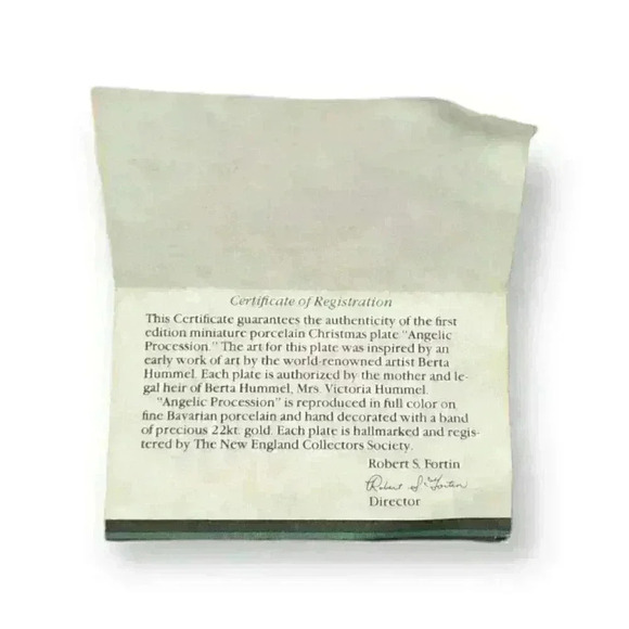 Hummel Christmas Plate - Picture 4 of 6